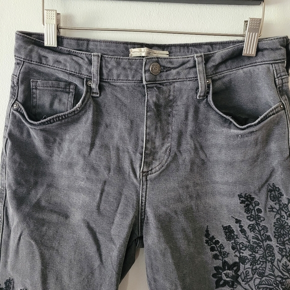 We The Free Embroidered‎ Floral Denim Pants Raw Hem Gray / Black Size 27 Jeans - Picture 3 of 16